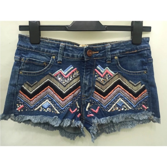 Zara Embellished Beaded Boho Cut Off Jean Shorts size 4 - Picture 4 of 13
